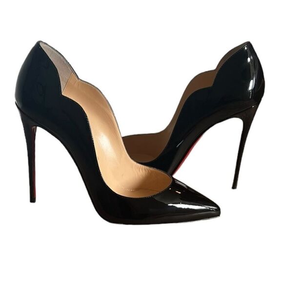 NWT Christian Louboutin Hot Chick Scallop Pointed Toe Pump Size 37/7 - Picture 5 of 11